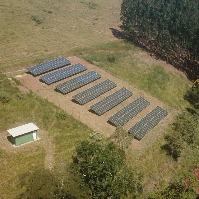 Fazenda de geração solar